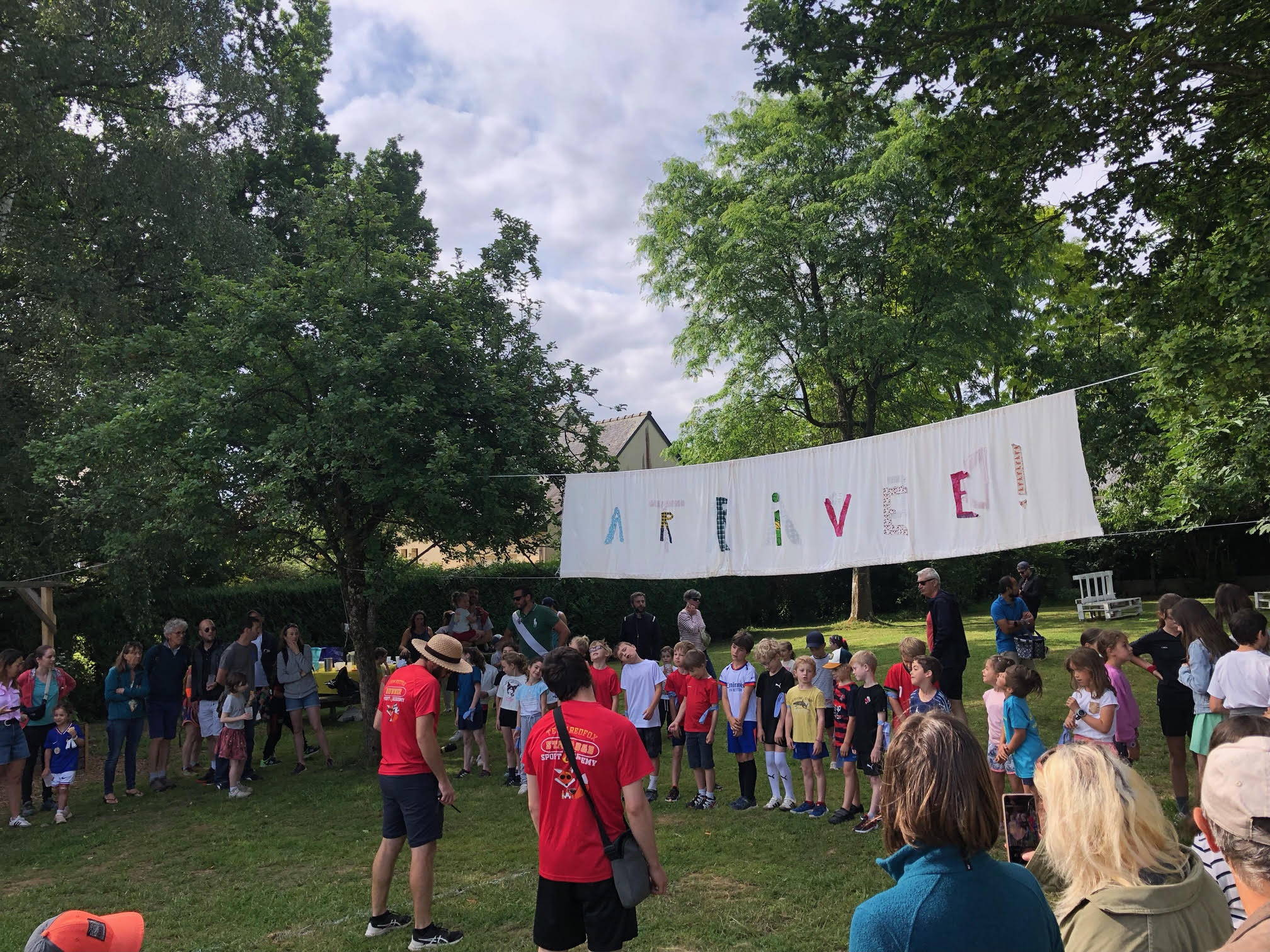 Les enfants au départ du Cross