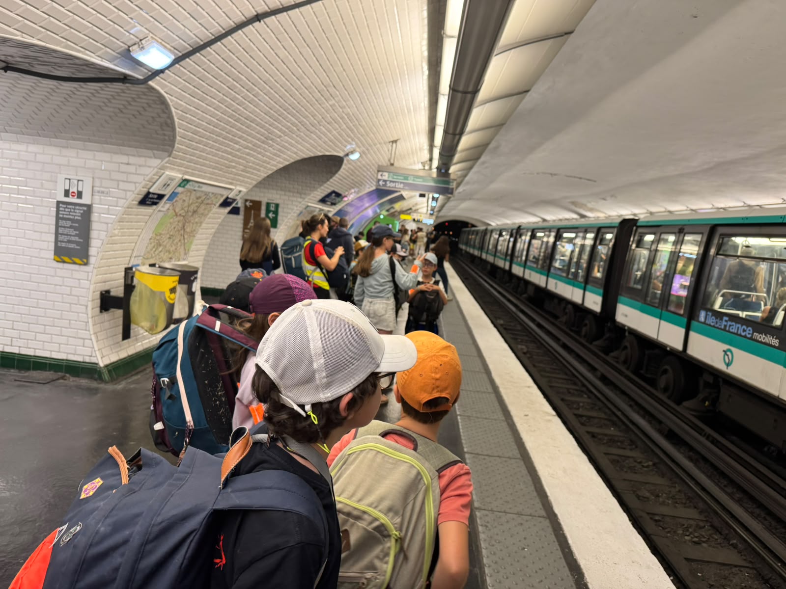 Les Renards de Feu dans le métro